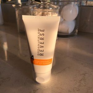 NEW Rodan + Fields Reverse Regimen Step 4